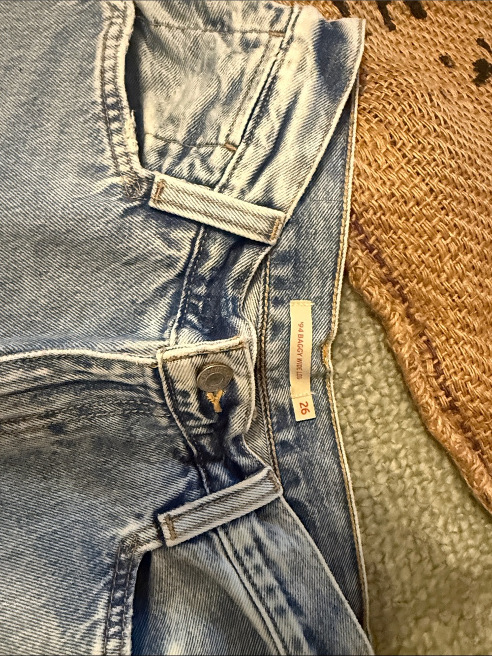 Light Blue Women's Jeans - Size 26